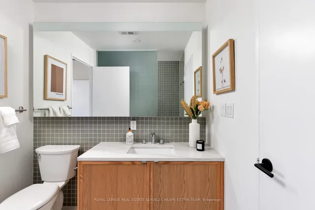 Additional image 33 of 1 Shaw St Unit LPH26