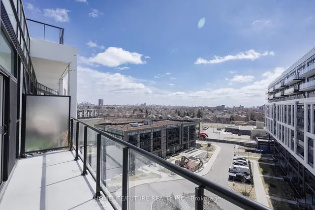 Additional image 16 of 60 George Butchart Dr Unit 718