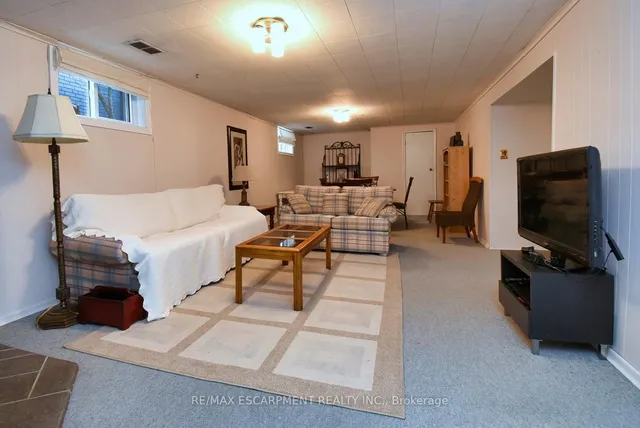 Additional image 36 of 733 Ashley Ave