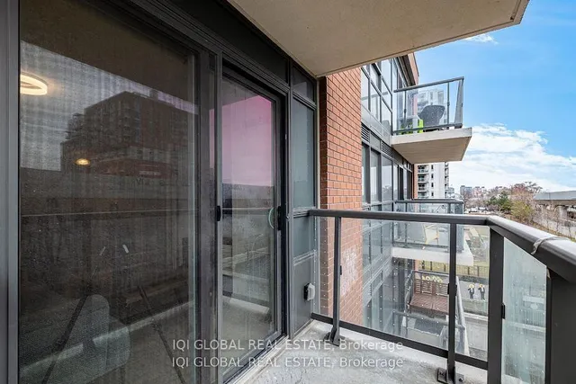 Additional image 37 of 1420 Dupont St Unit 408