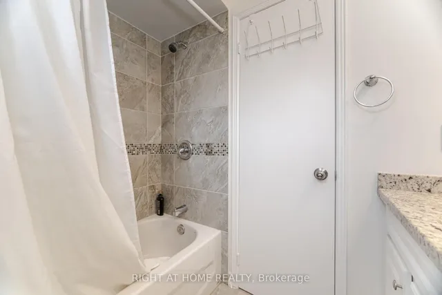 Additional image 24 of 5253 Palomar Cres