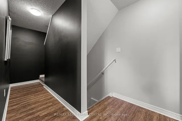 Additional image 41 of 70 Willowrun Dr Unit A2