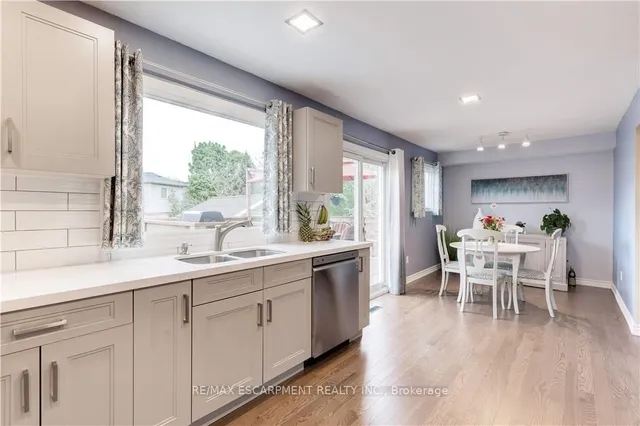 Additional image 10 of 2143 Clipper Cres