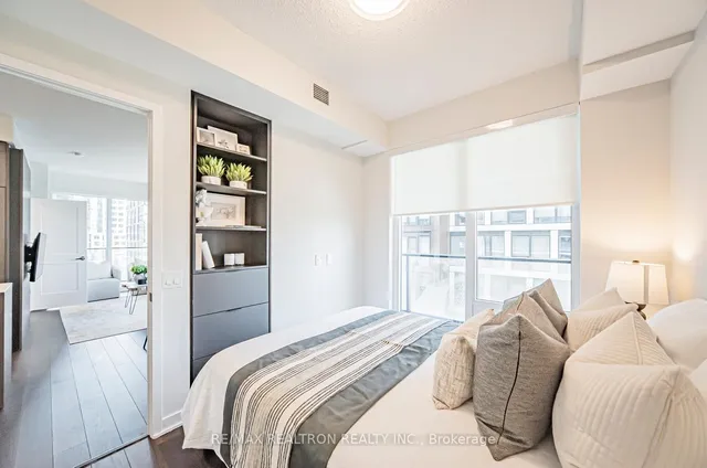 Additional image 27 of 115 Blue Jays Way Unit 2702