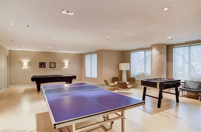 Additional image 33 of 219 Fort York Blvd