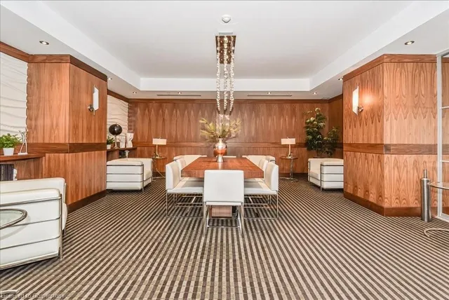 Additional image 7 of 112 Benton St Unit 317