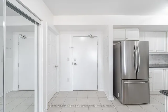 Additional image 10 of 70 baycliffe Cres Unit 408