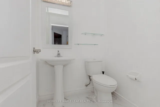 Additional image 16 of 72 Dunvegan Cres