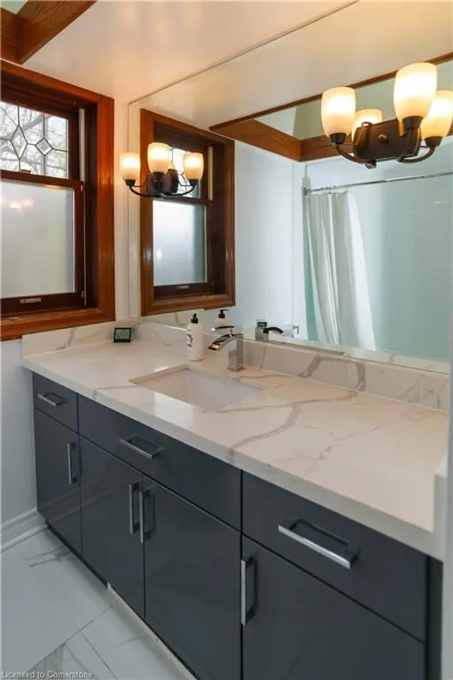 Additional image 20 of 136 Humbercrest Blvd