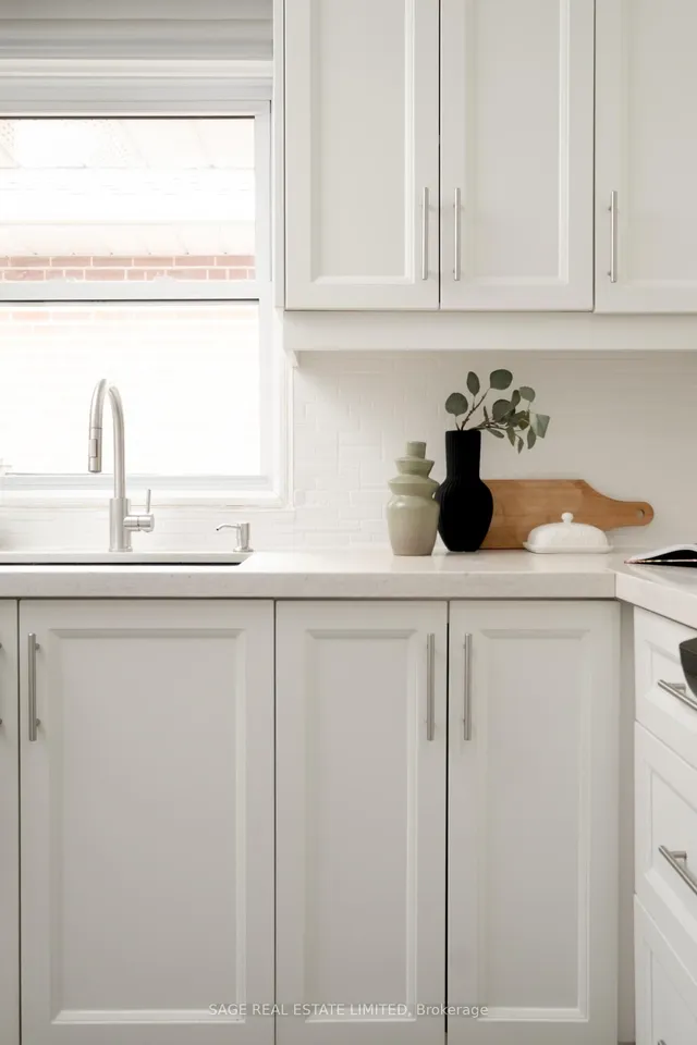 Additional image 19 of 52 Glen Agar Dr