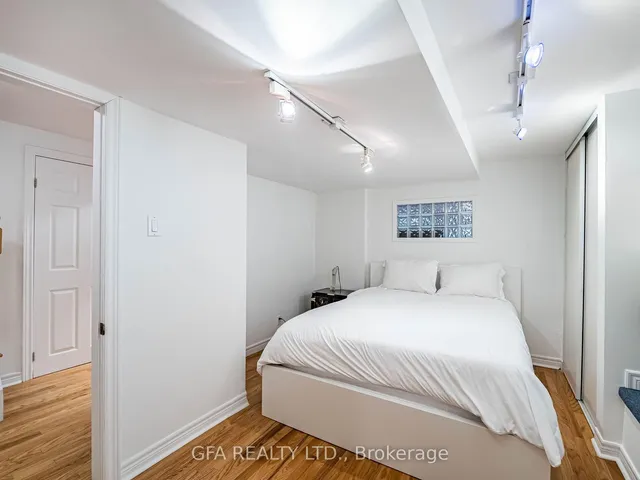 Additional image 36 of 423 Manor Rd