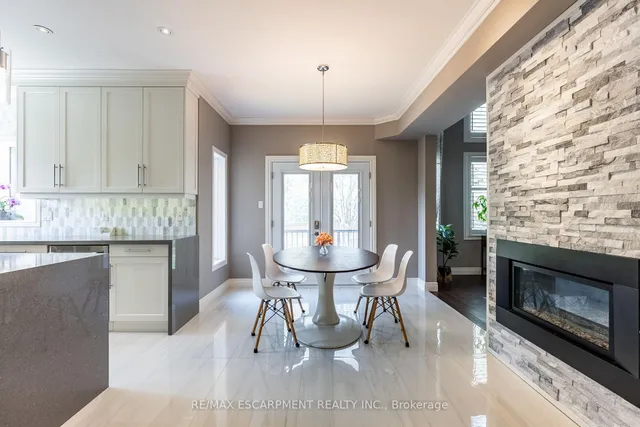 Additional image 4 of 58 ANDERSON Crt