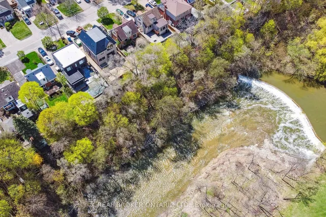 Additional image 32 of 38 Riverview Hts