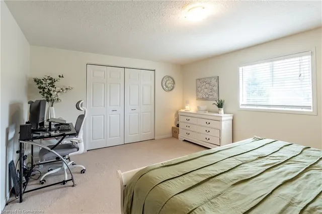 Additional image 15 of 30 Fallowfield Dr