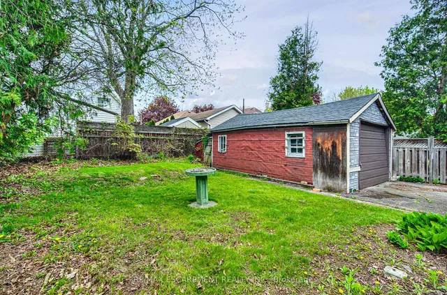 Additional image 36 of 48 Woodbridge Rd