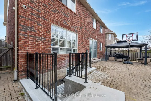 Additional image 47 of 1121 Meighen Way