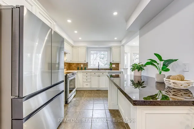 Additional image 13 of 2075 Banbury Cres