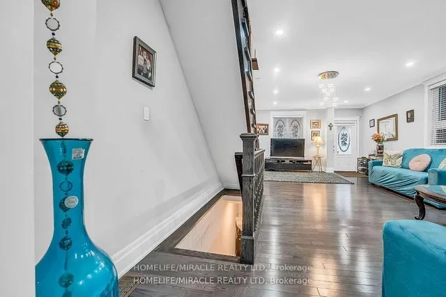 Additional image 32 of 212 Symington Ave