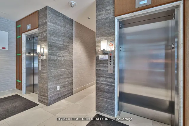 Additional image 4 of 285 Avenue Rd Unit 601