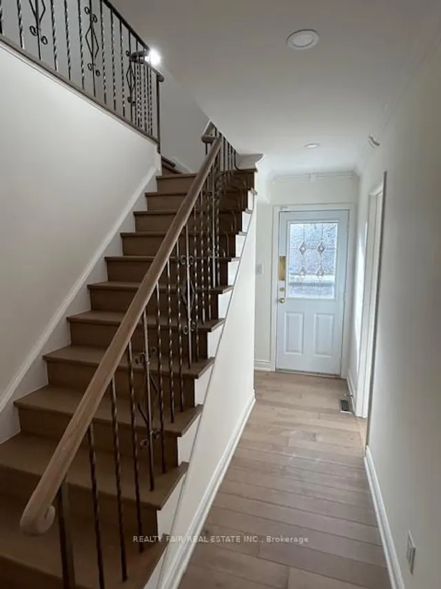 Additional image 10 of 7 Whitehorn Cres