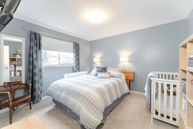 Additional image 34 of 41 Christie Dr