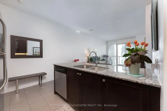 Additional image 6 of 530 St Clair Ave Unit 1405