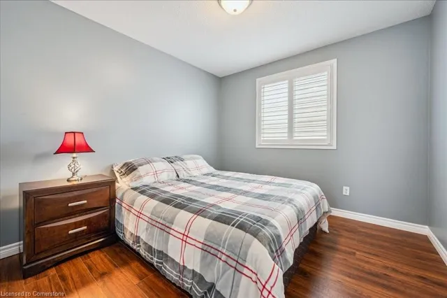 Additional image 5 of 519 Commonwealth Cres