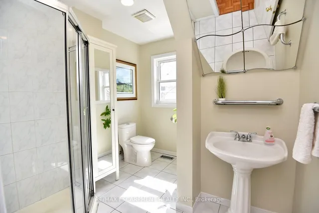 Additional image 31 of 364 Charlton Ave