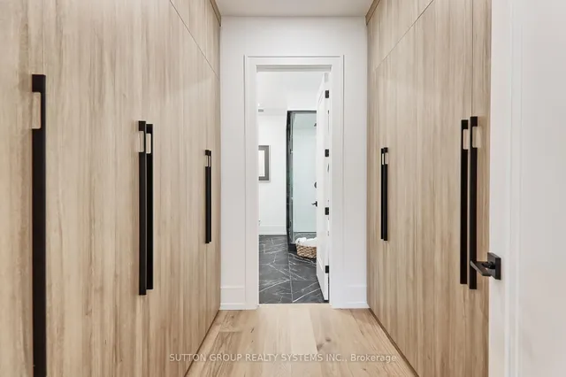 Additional image 24 of 214 Shaver Ave