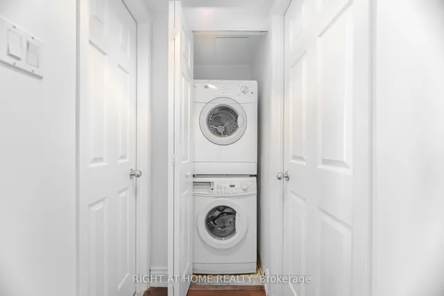 Additional image 23 of 77 Harbour Sq Unit 1812