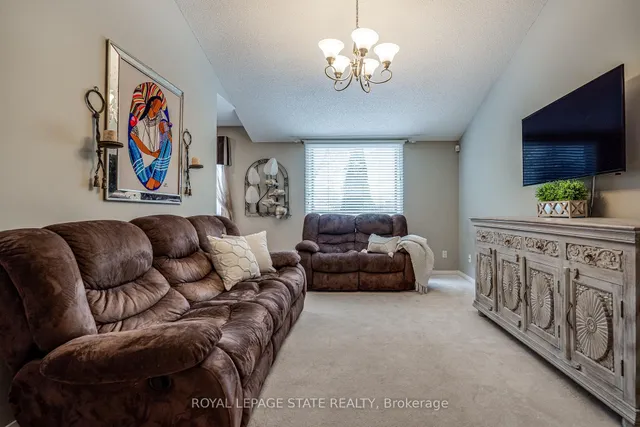 Additional image 22 of 19 Claudette Gate