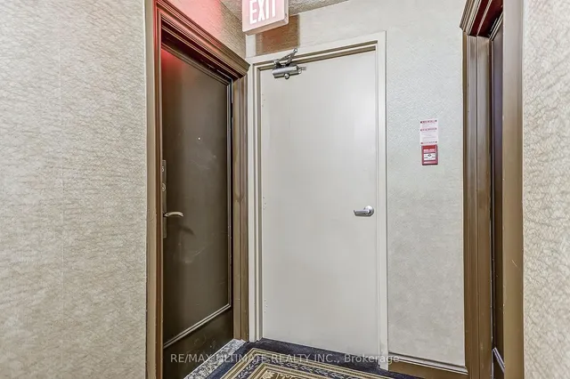 Additional image 33 of 541 Blackthorn Ave Unit 1005