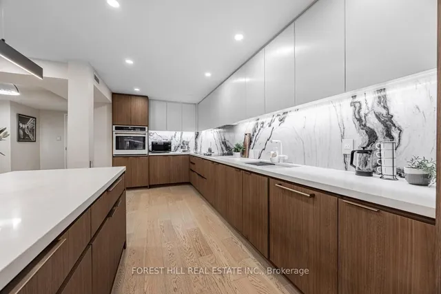 Additional image 7 of 900 Yonge St Unit 201