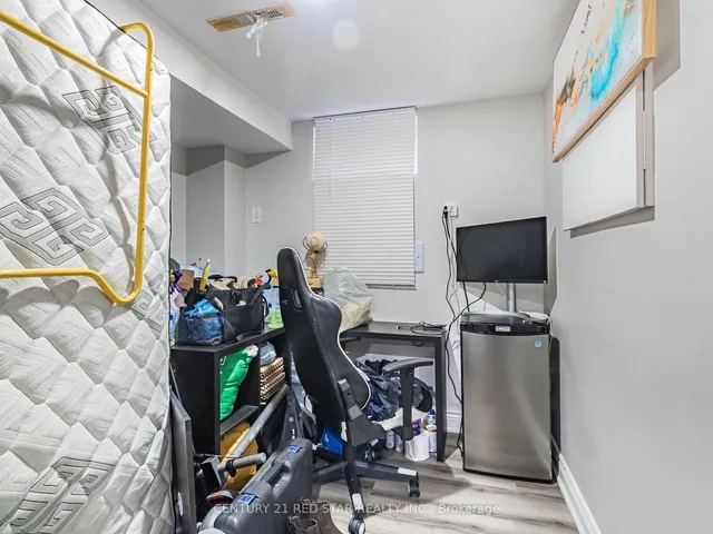 Additional image 43 of 80 Coral Gable Dr