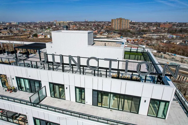 Primary image of 2720 Dundas St Unit 401