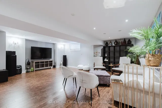 Additional image 38 of 700 Serafini Cres