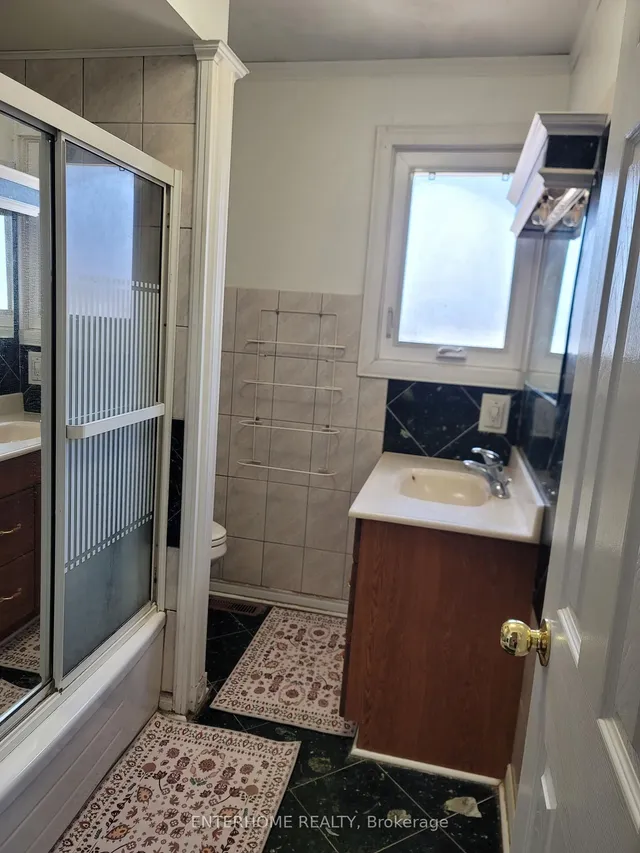 Additional image 8 of 1180 mississauga valley Blvd Unit 4