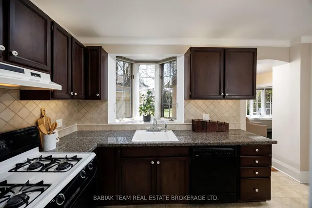 Additional image 15 of 53 Baby Point Rd