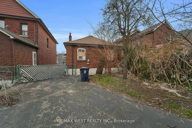 Additional image 31 of 661 Beresford Ave