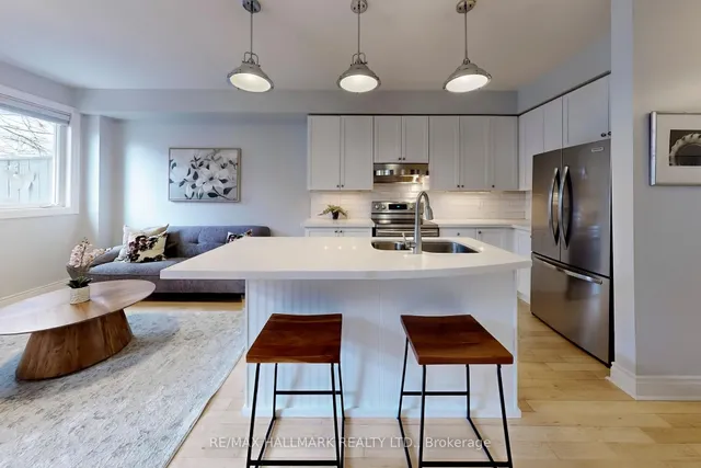 Additional image 16 of 99 Crossovers St