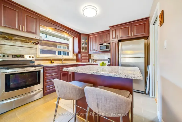 Additional image 11 of 103 Packard Blvd