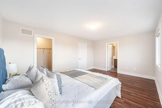 Additional image 34 of 14 Folgate Cres