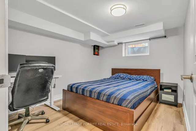 Additional image 33 of 14 Albion Cres