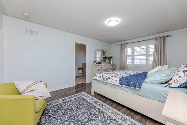 Additional image 26 of 194 Sky Harbour Dr