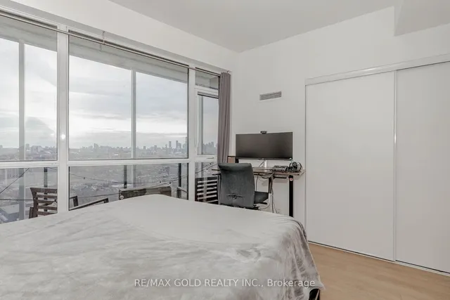 Additional image 19 of 50 Ordnance St Unit 2506