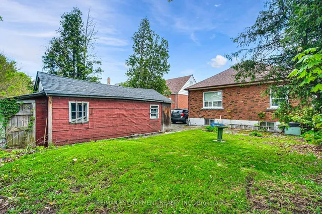 Additional image 37 of 48 Woodbridge Rd