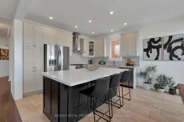 Additional image 6 of 35 Rottenburg Crt