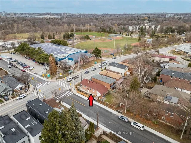 Additional image 23 of 887 Cosburn Ave