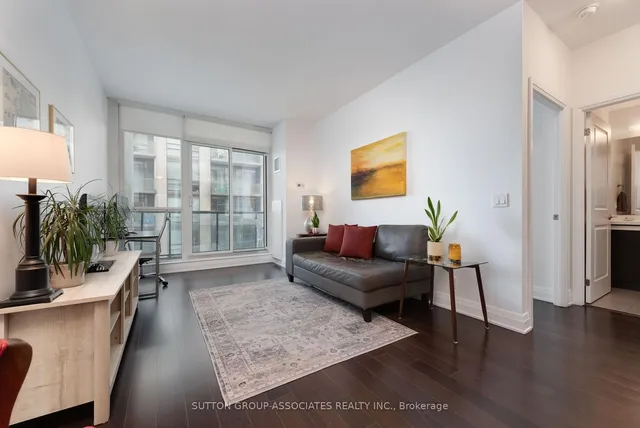 Additional image 8 of 530 St Clair Ave Unit 1405