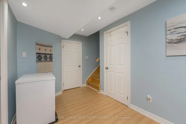 Additional image 33 of 1876 Stevington Cres